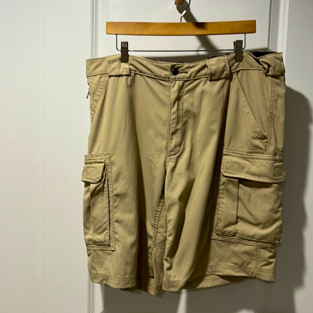 DULUTH TRADING CARGO 10” SHORT